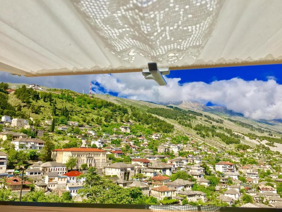 Hotel Bineri foto 1