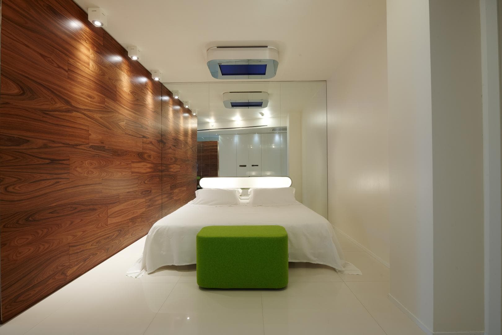 I-Suite foto 1
