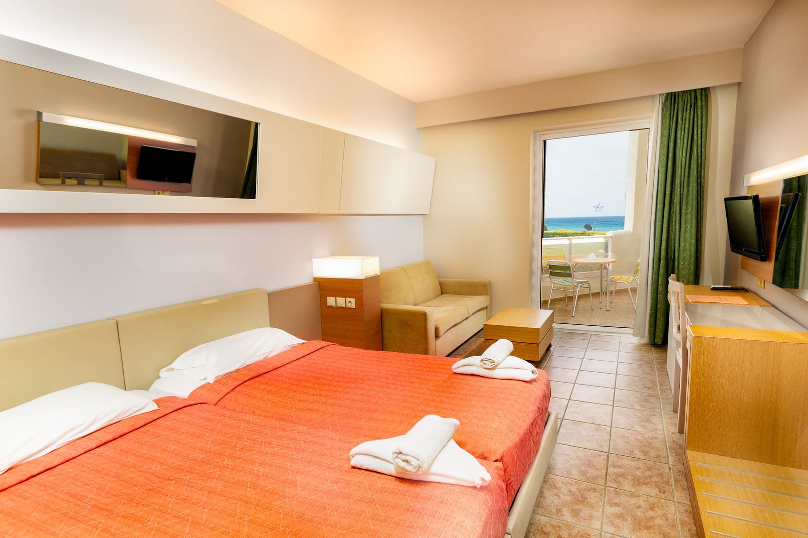 Sovereign Beach Hotel foto 2