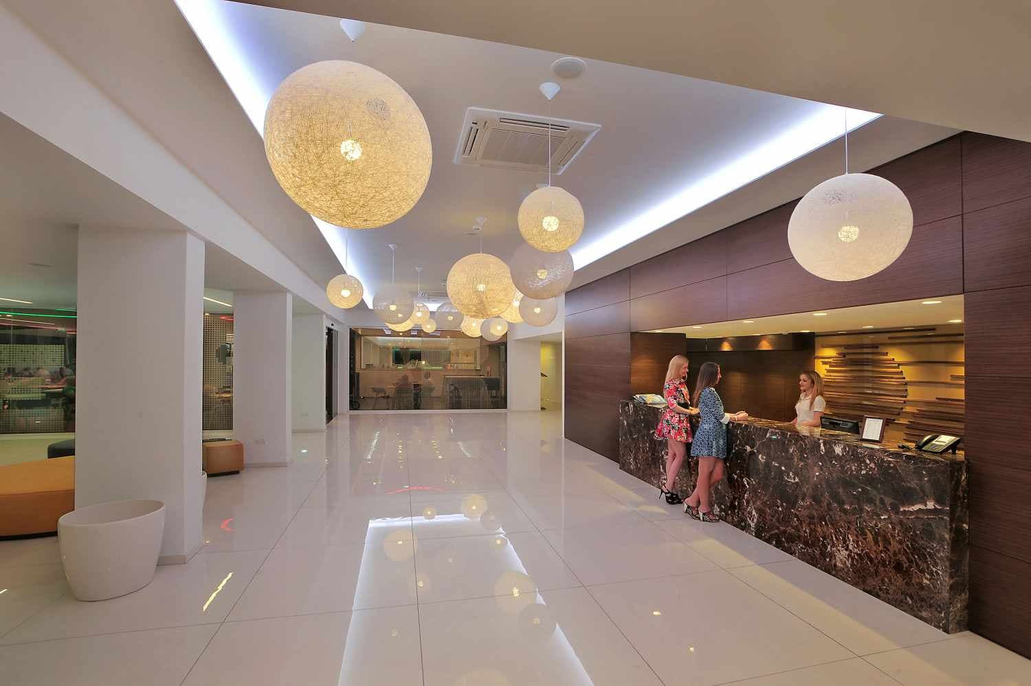 Nelia Beach Hotel foto 3